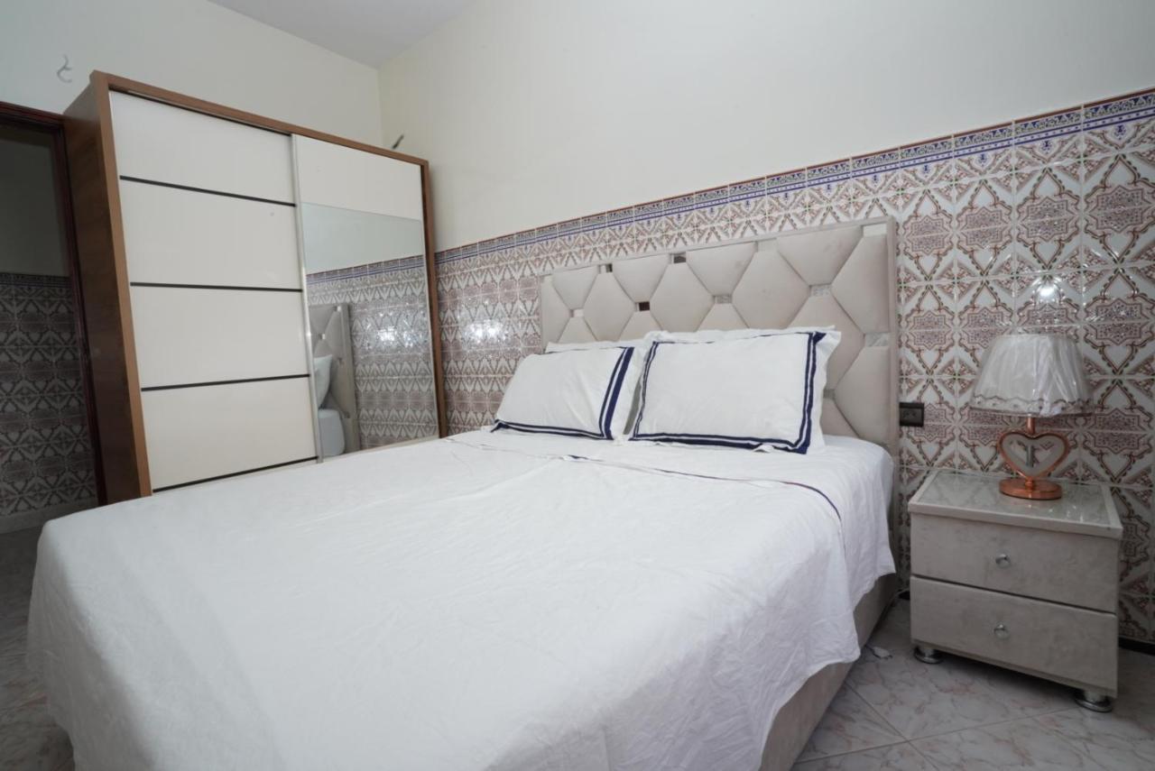Apartment Oumnia 1 - City Center Tanger Eksteriør billede